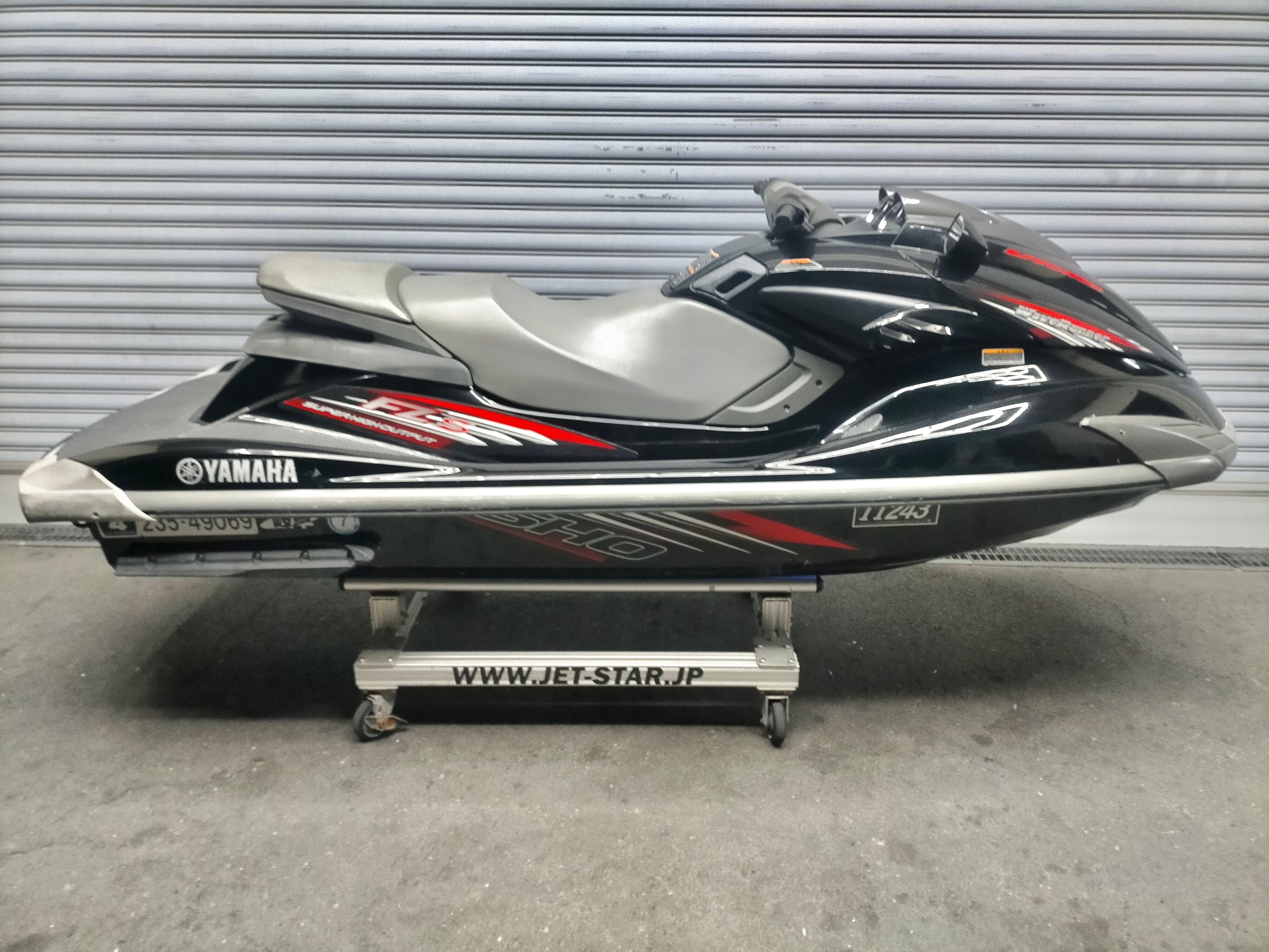 FZS SHO '09 125Hours [Almost Fresh water use only, Good condition]