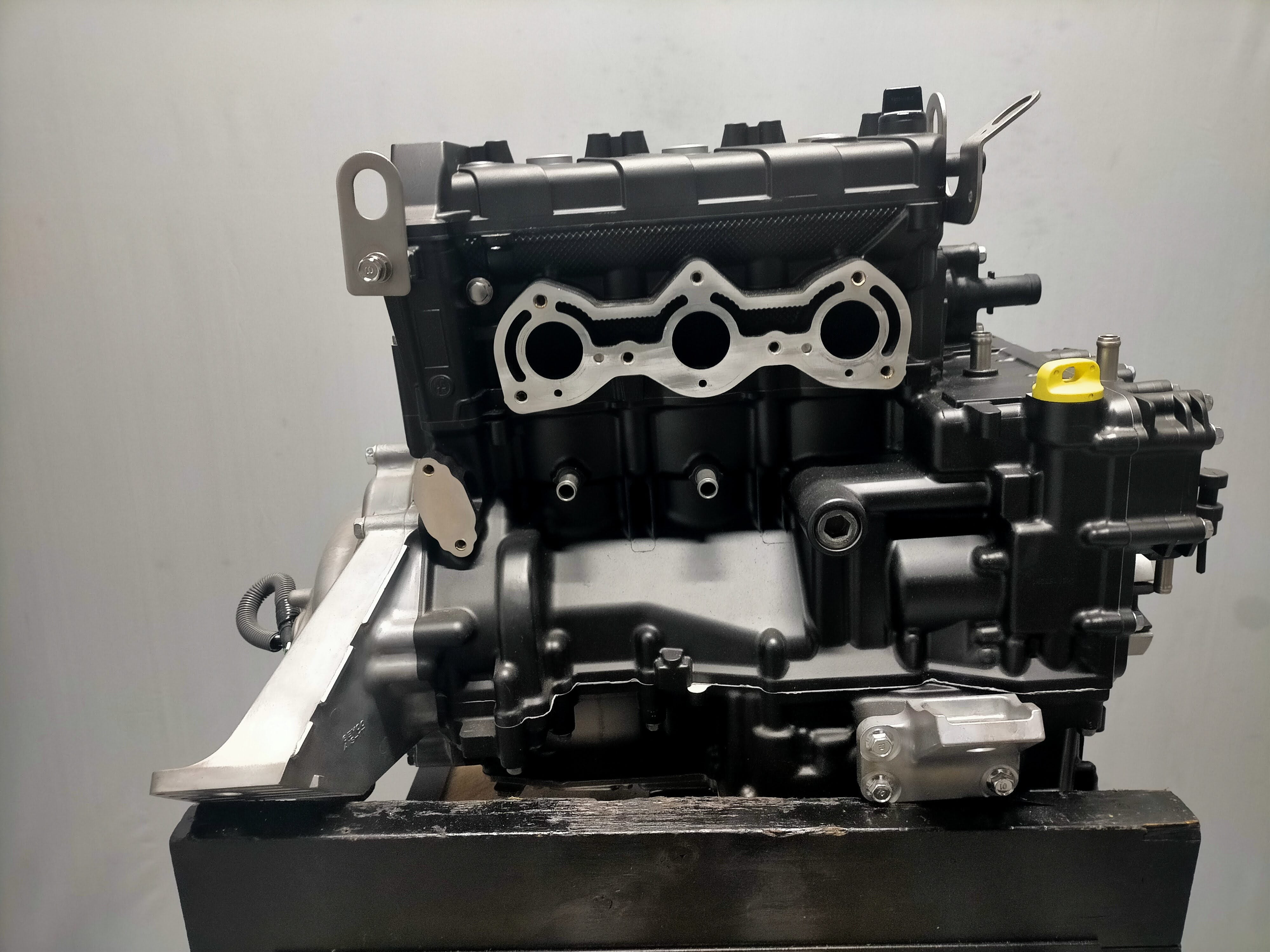 Used ENGINE VX-Cruiser '16 [X2402-05]