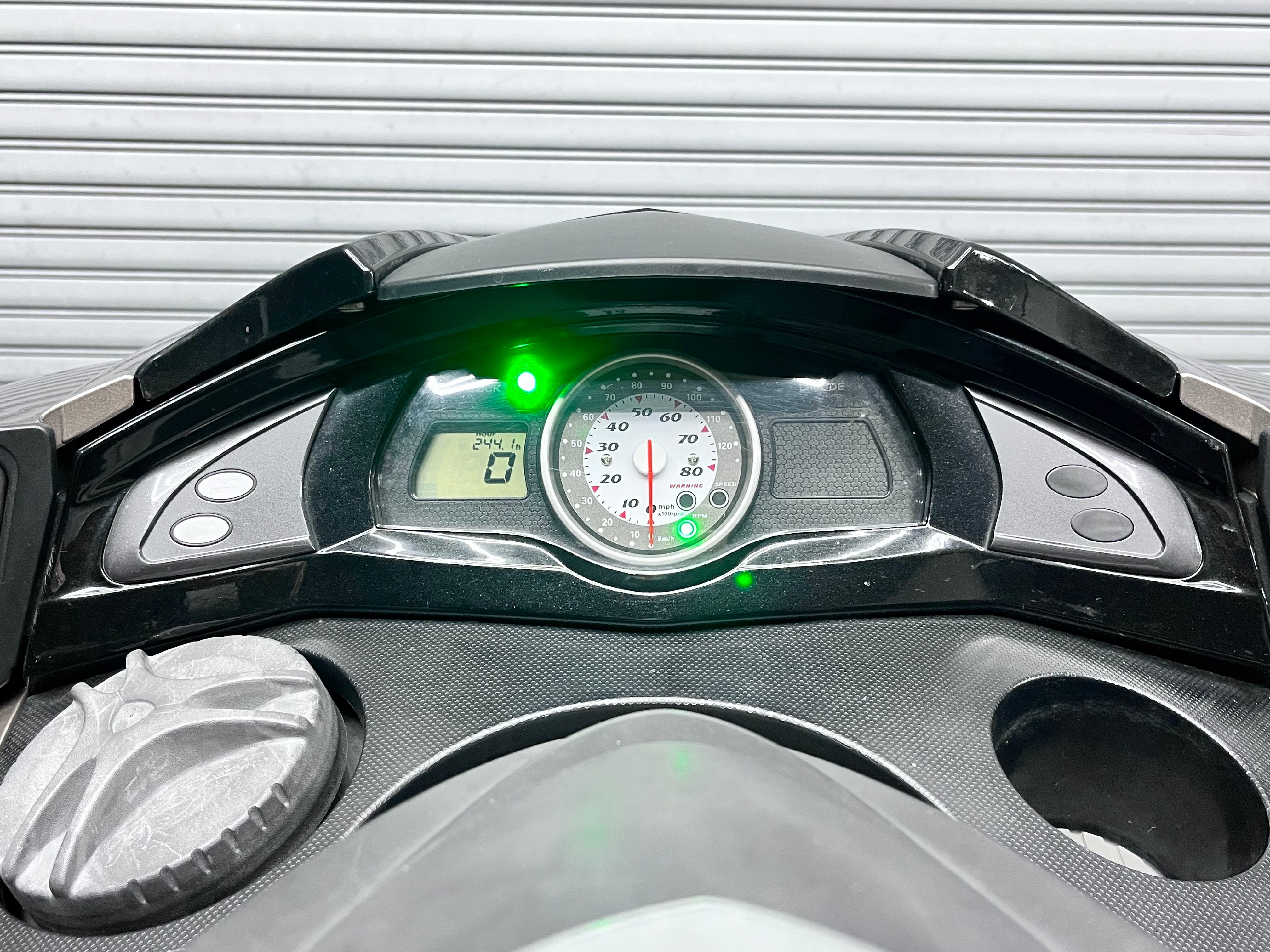 FX-Cruiser HO '10 244Hours [Good condition]