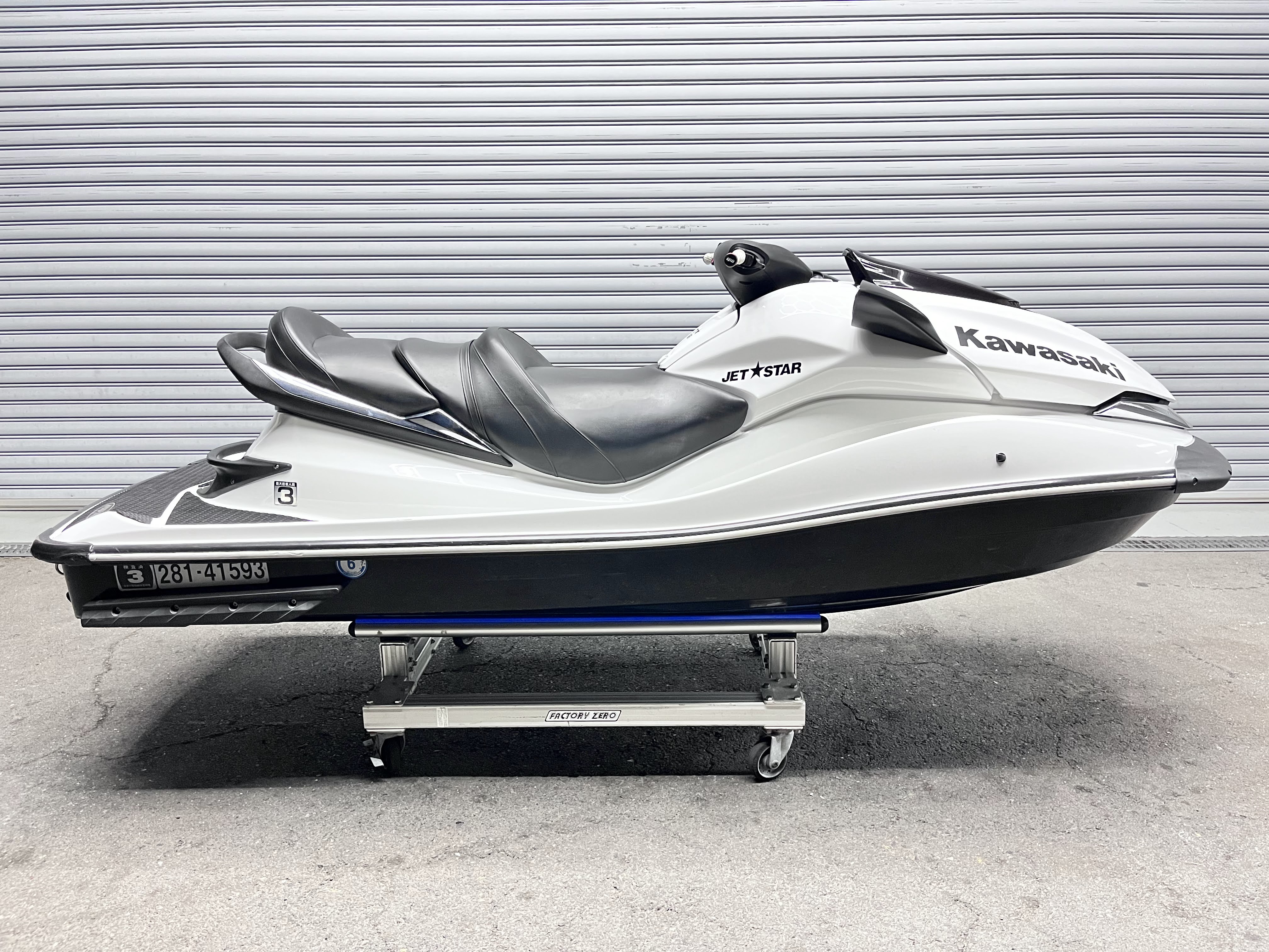 ULTRA-LX '09 207Hours [Almost fresh water only use]