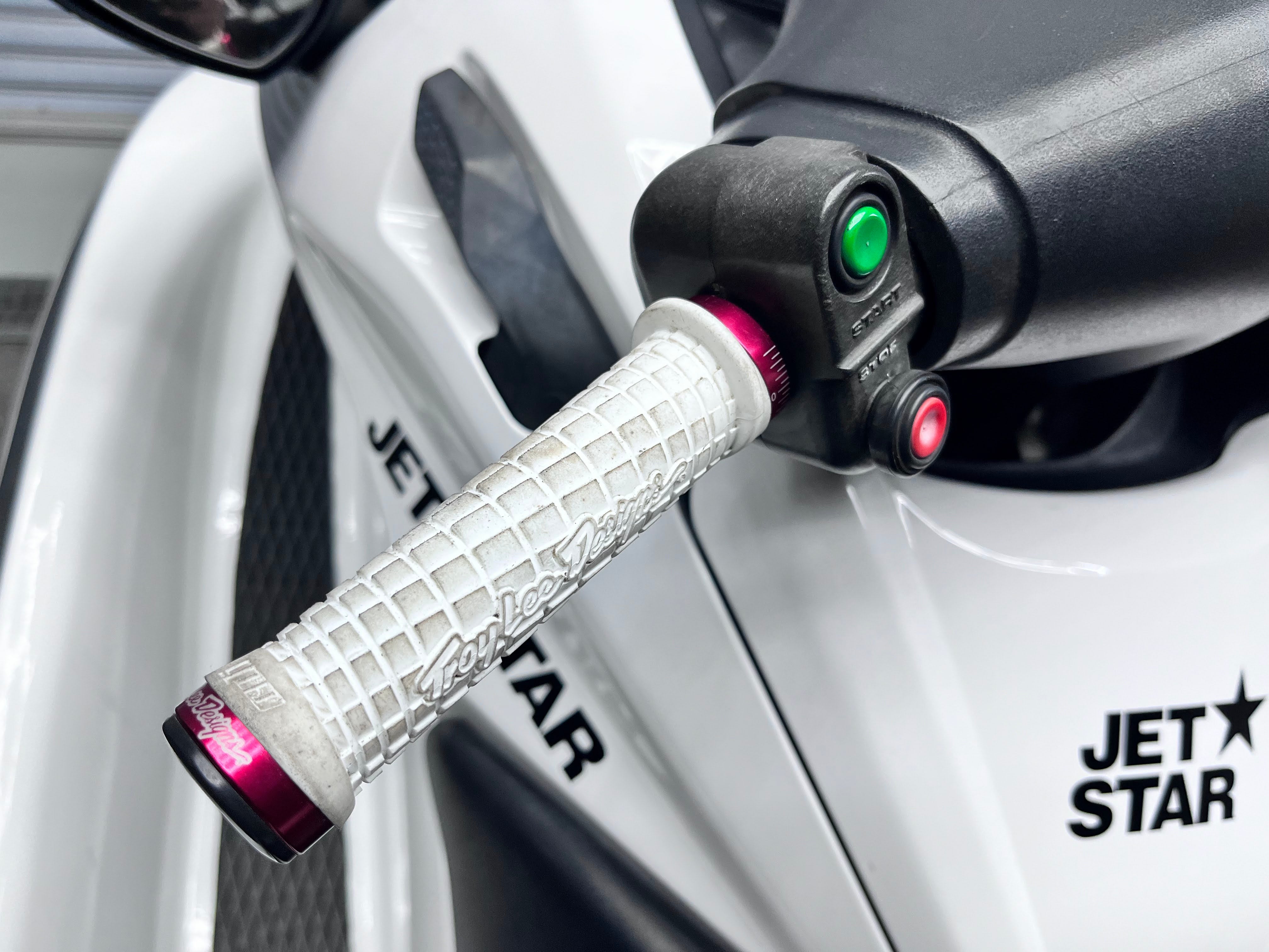 ULTRA-LX '09 207Hours [Almost fresh water only use]