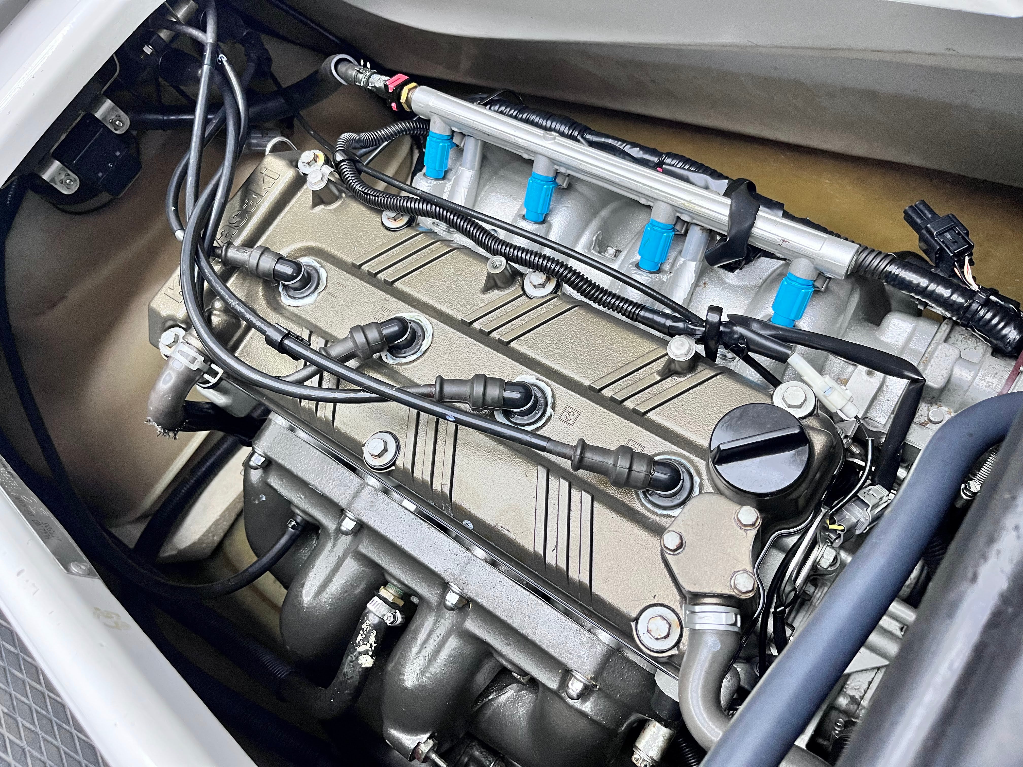 ULTRA-LX '09 207Hours [Almost fresh water only use]