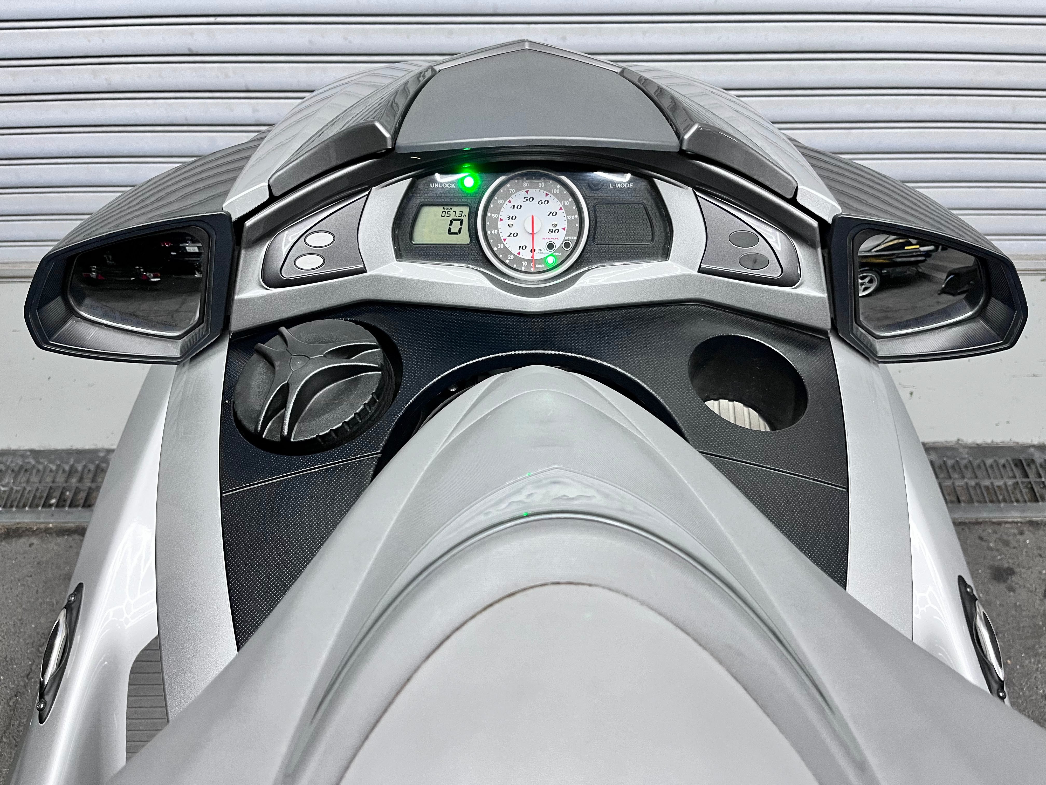 FX-Cruiser HO '10 58Hours 1800cc [Like new/Fresh water use only]