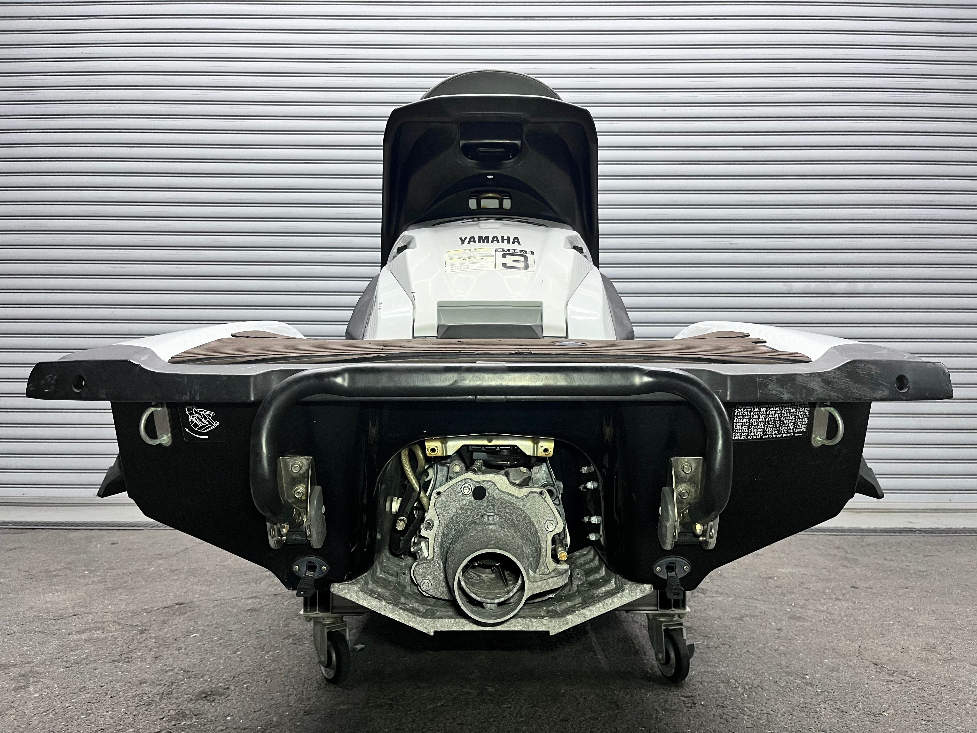 FX-Cruiser HO '14 99Hours 1800cc [Need Repaint Body]