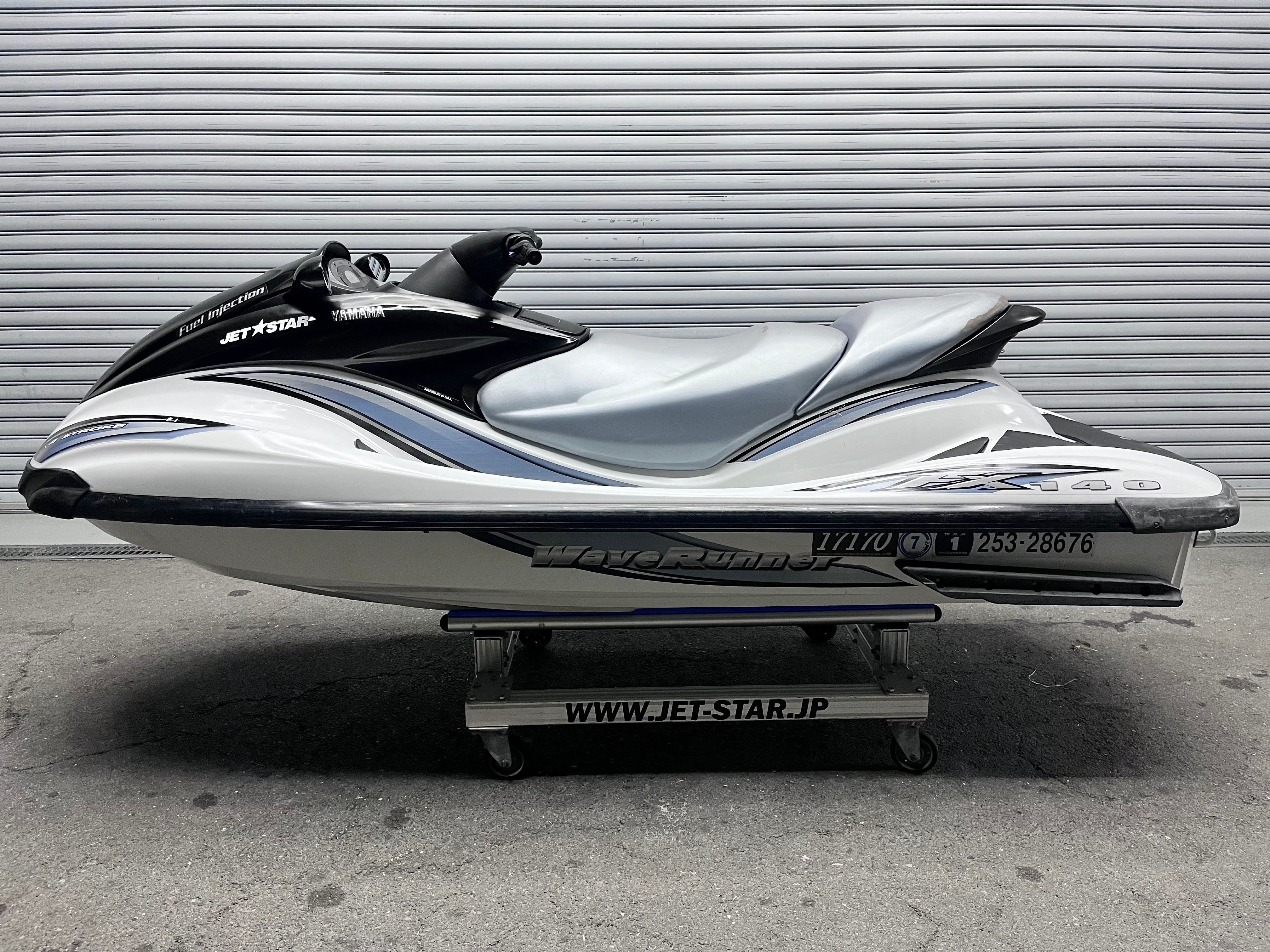 FX140 '03 263Hours MR-1 [Almost fresh water only use]