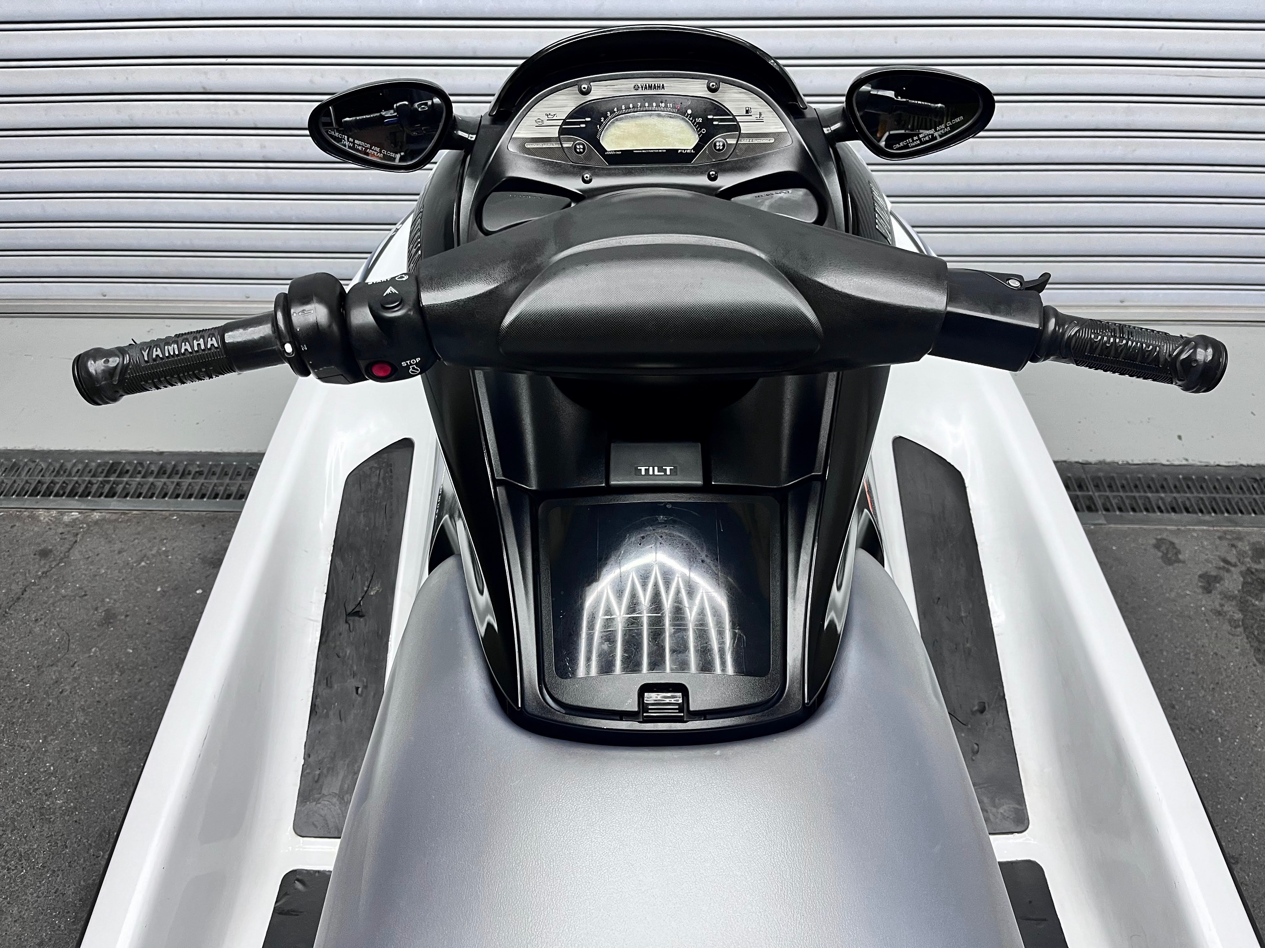 FX140 '03 263Hours MR-1 [Almost fresh water only use]