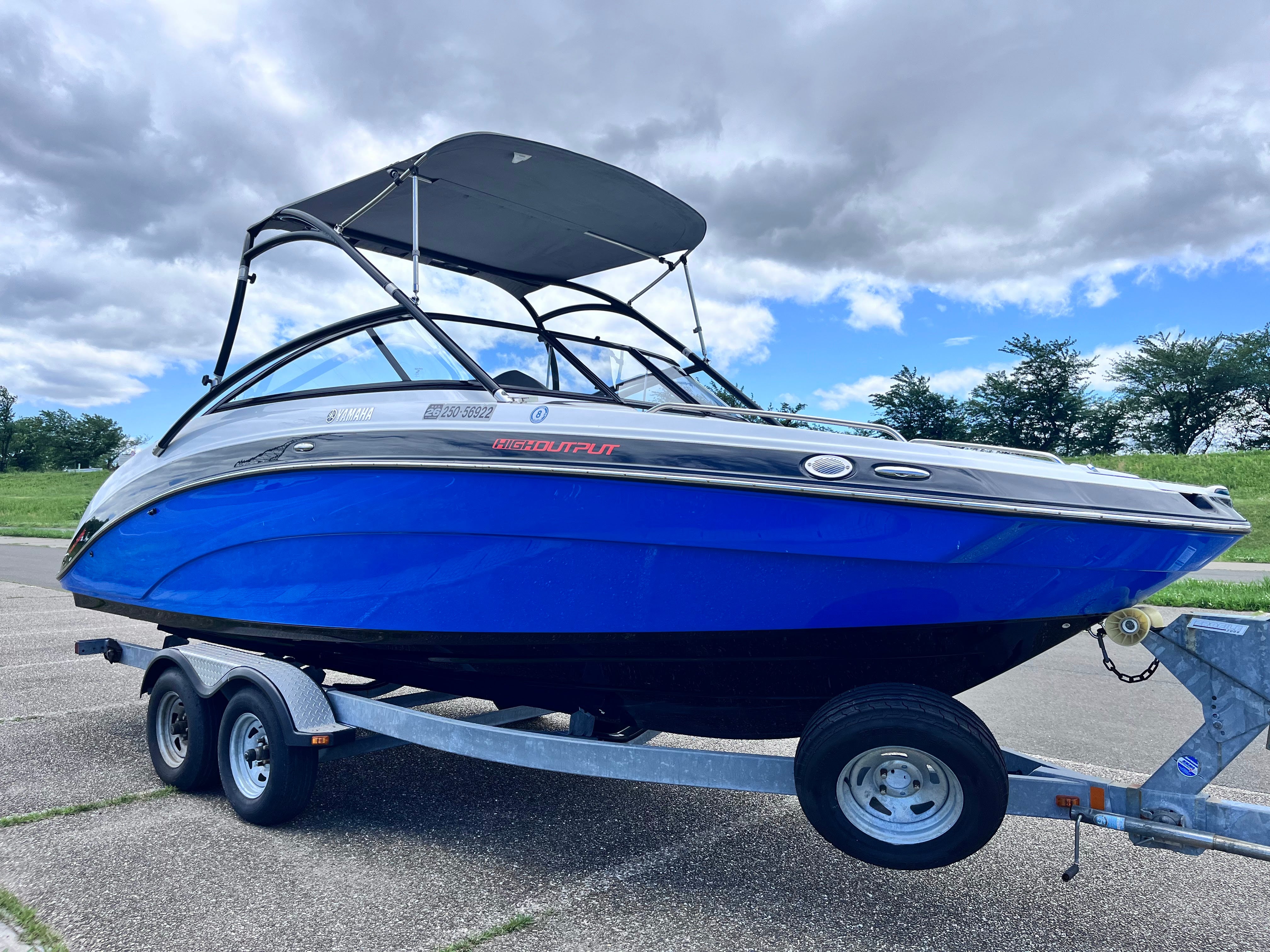 AR240 HighOutput '14 [Excellent condition/Fresh water use only]