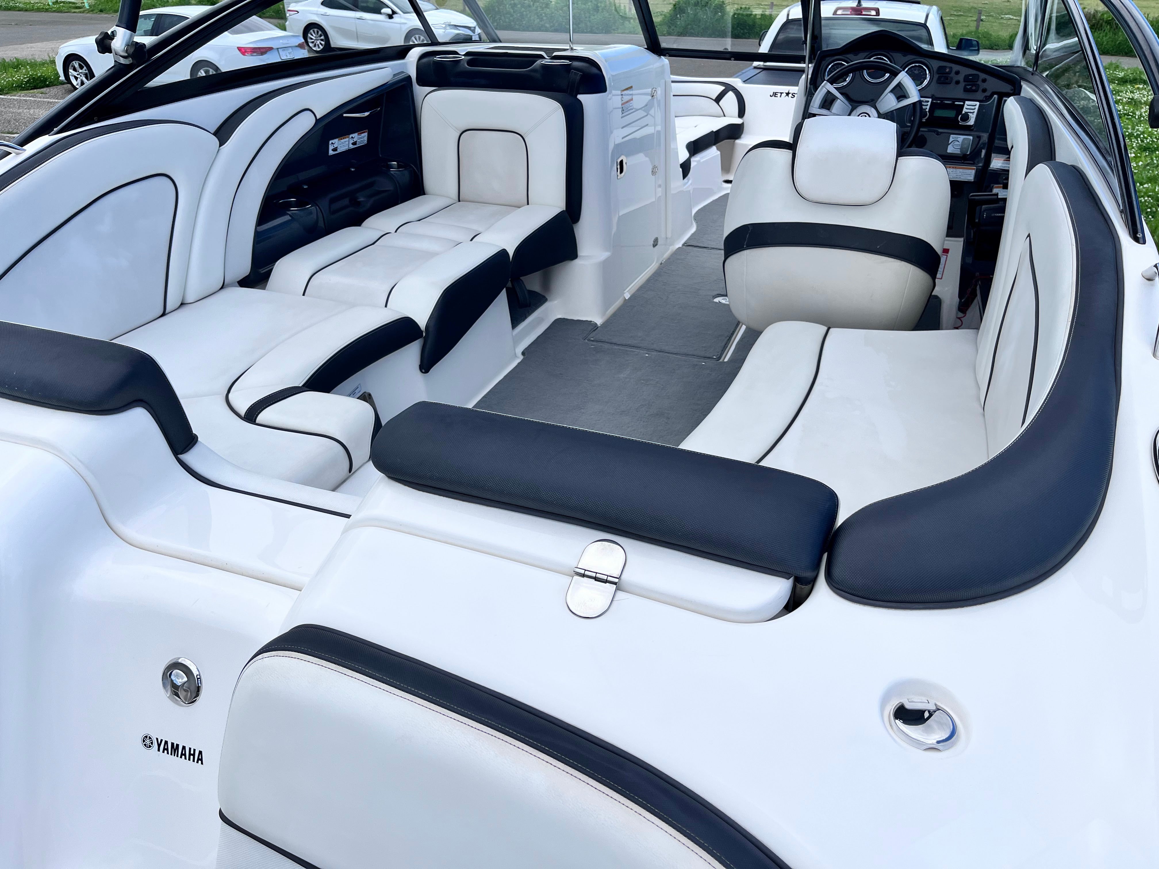 AR240 HighOutput '14 [Excellent condition/Fresh water use only]