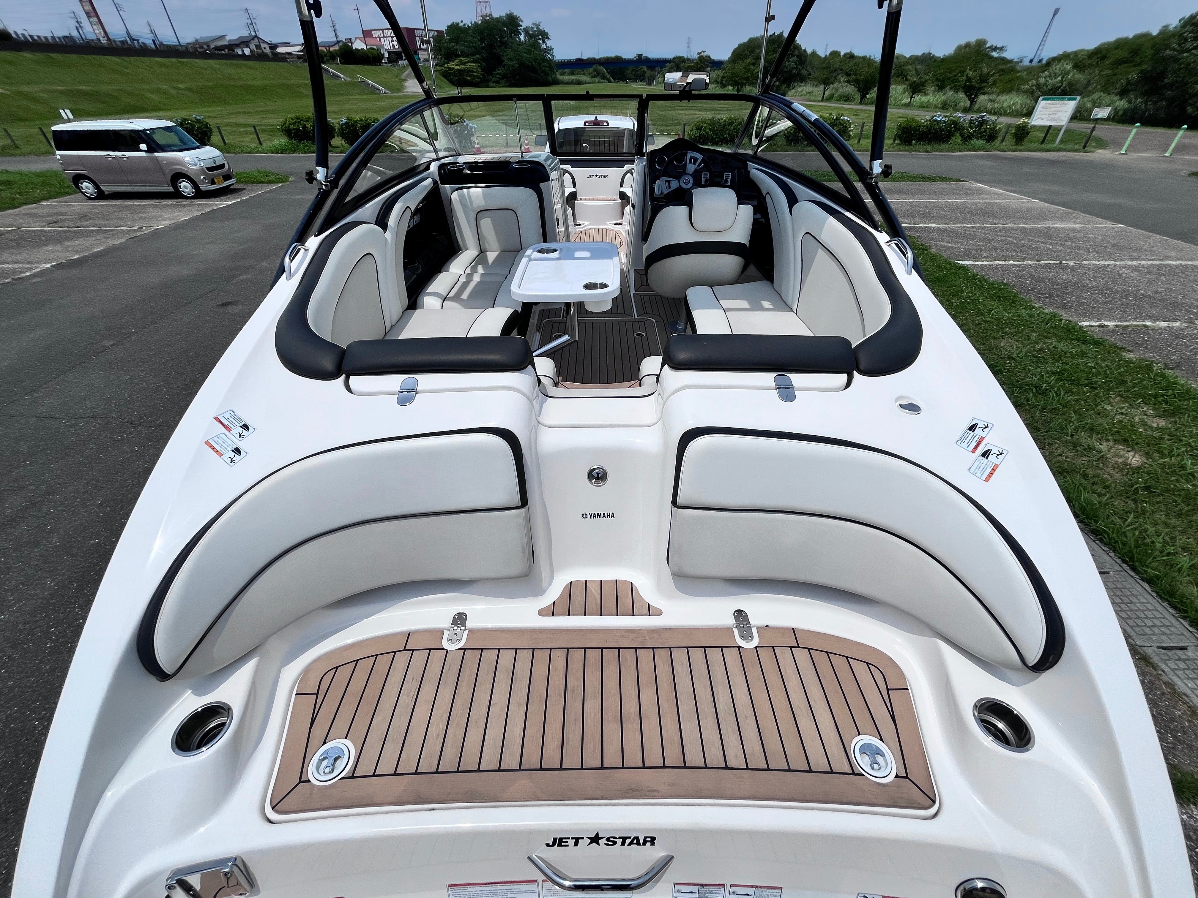 AR240 HighOutput '14 [Flexiteek & Thrust Vector]