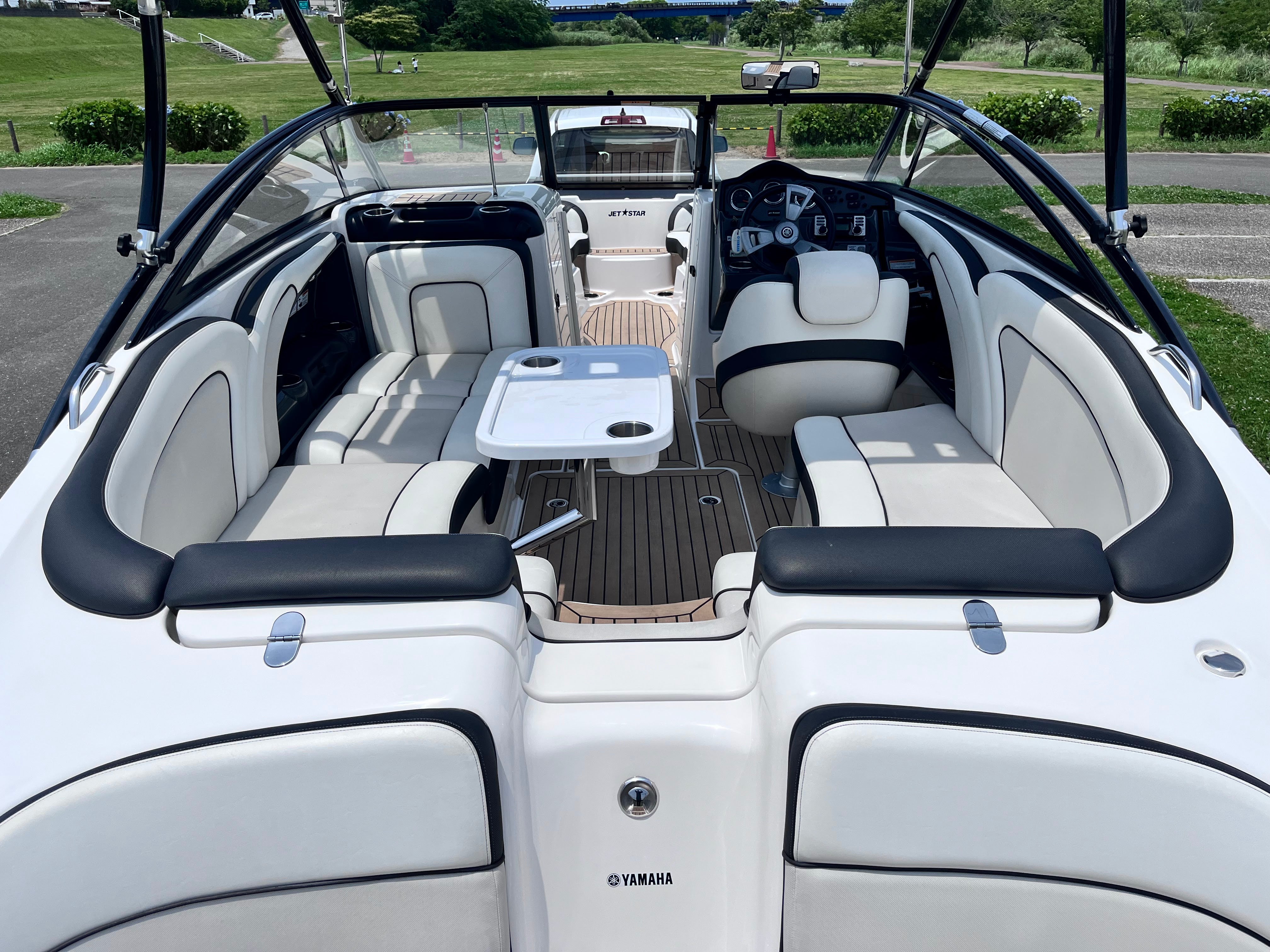 AR240 HighOutput '14 [Flexiteek & Thrust Vector]