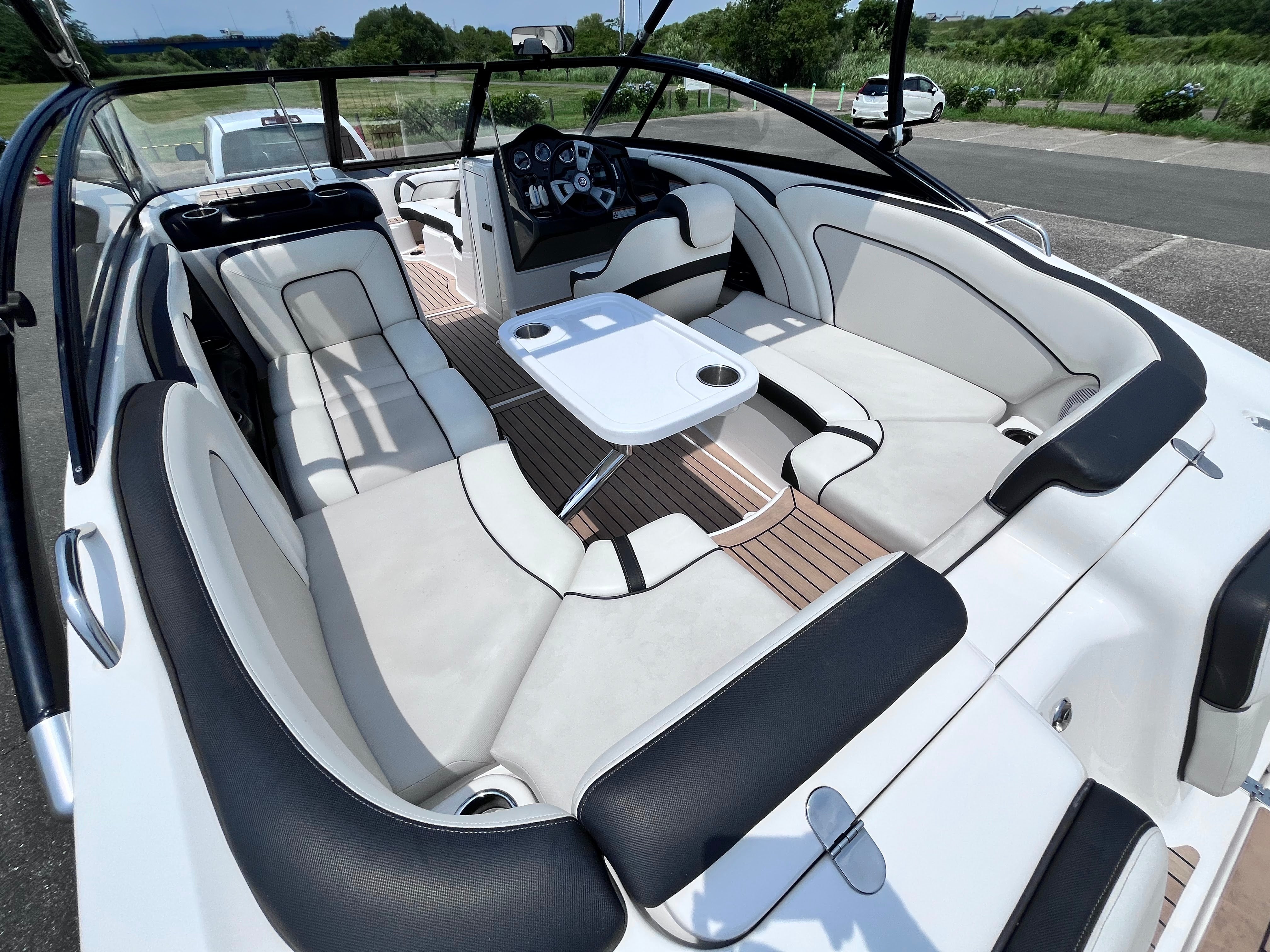 AR240 HighOutput '14 [Flexiteek & Thrust Vector]