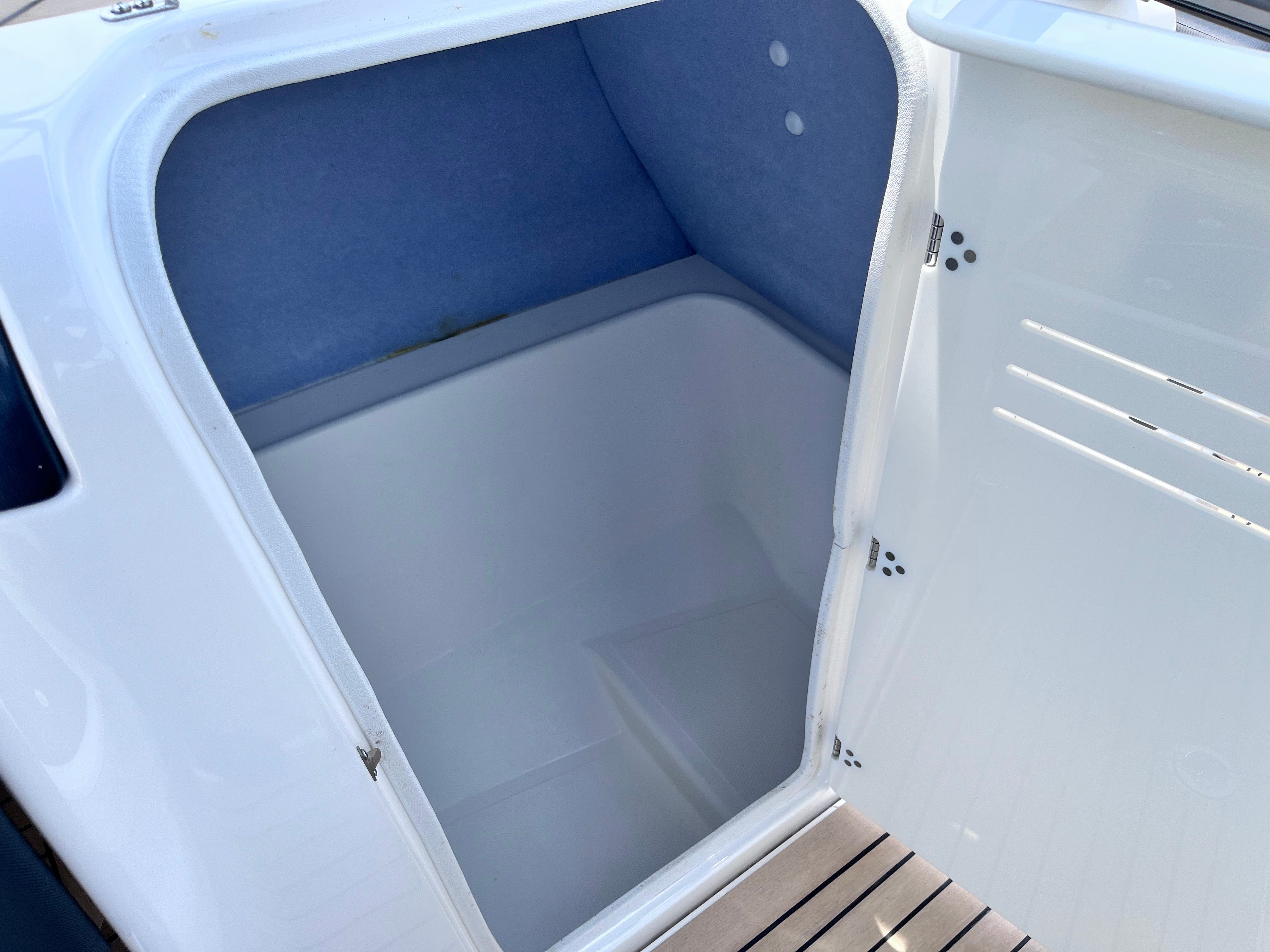 AR240 HighOutput '14 [Flexiteek & Thrust Vector]