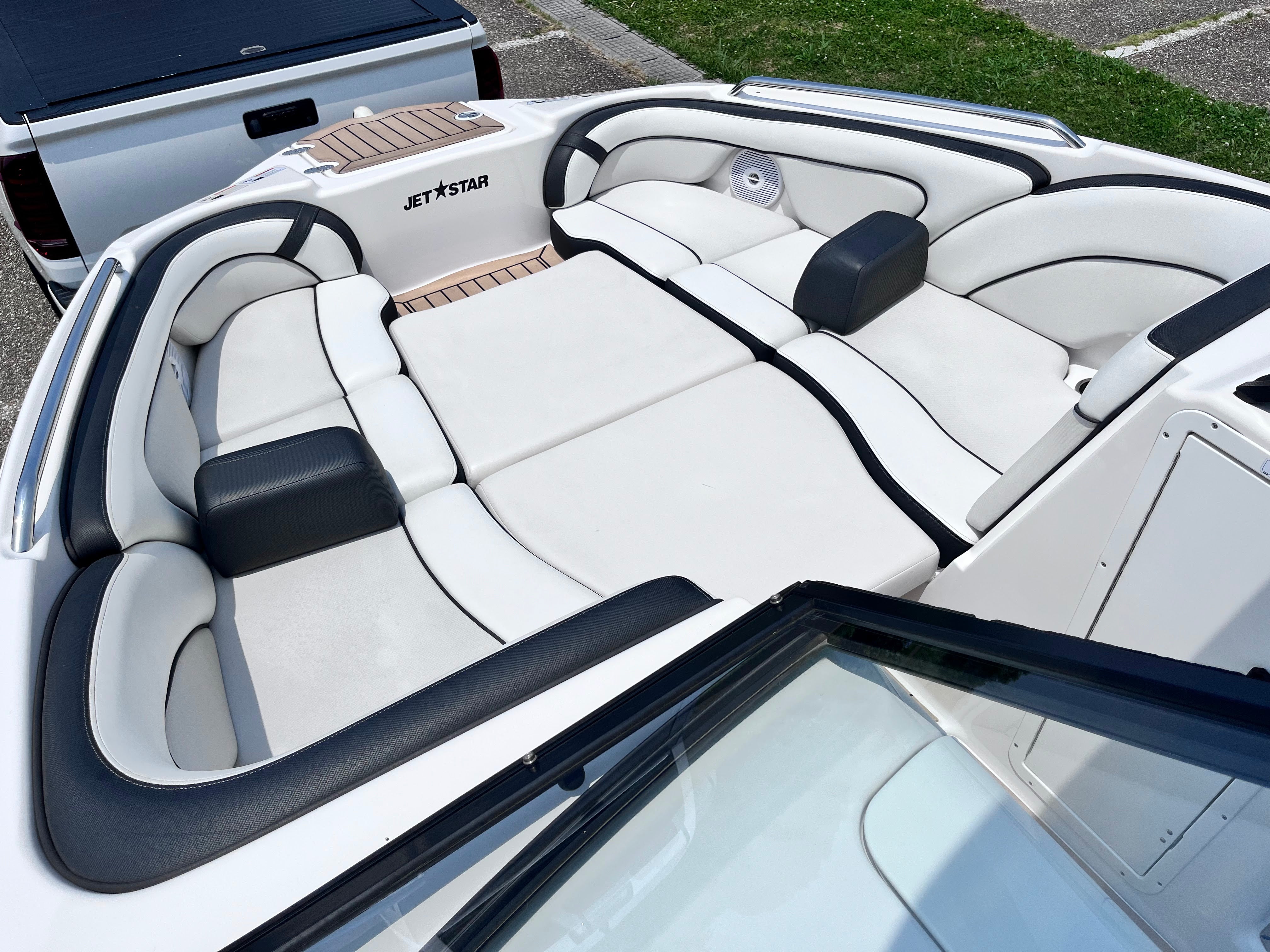 AR240 HighOutput '14 [Flexiteek & Thrust Vector]