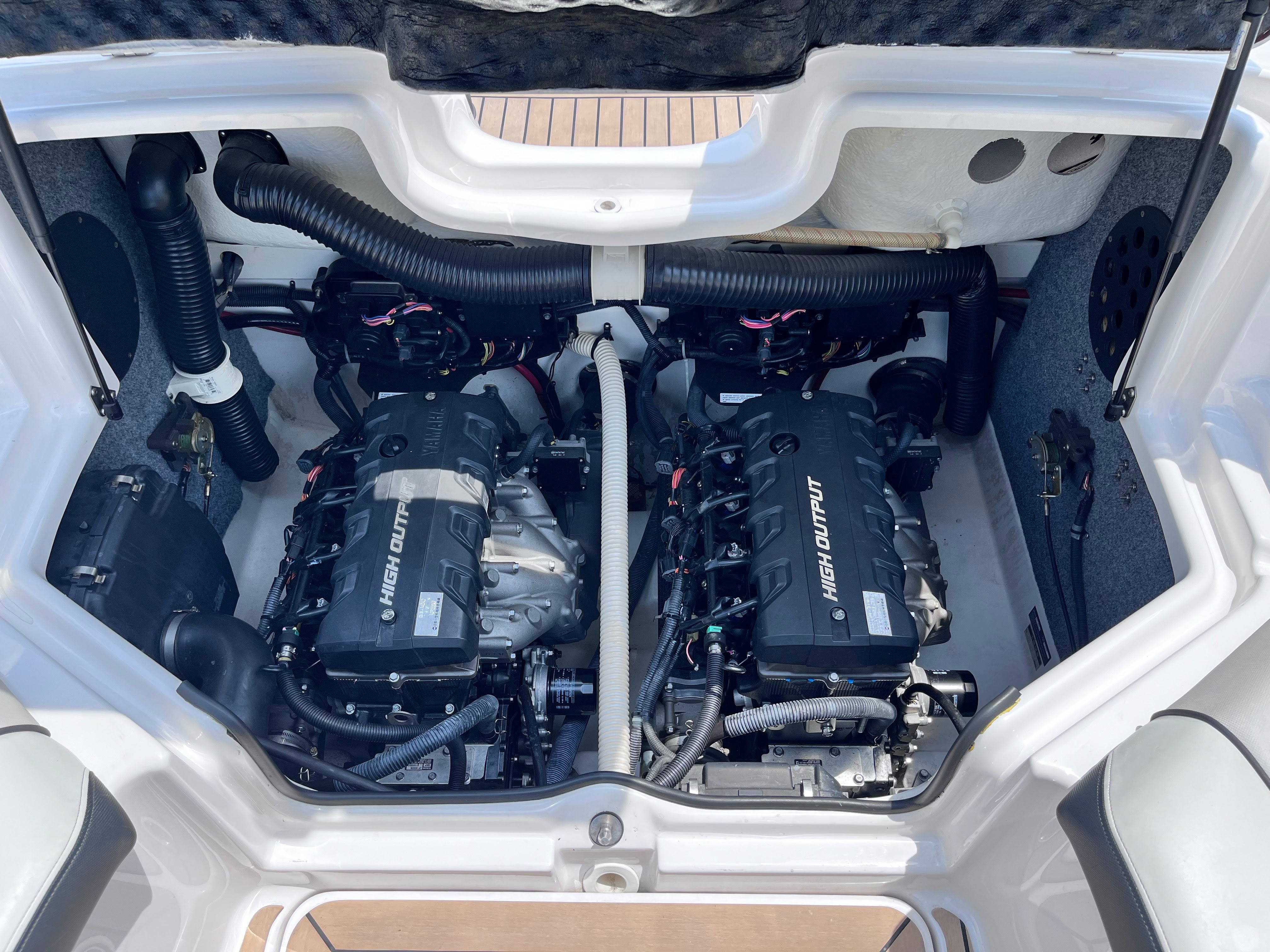 AR240 HighOutput '14 [Flexiteek & Thrust Vector]