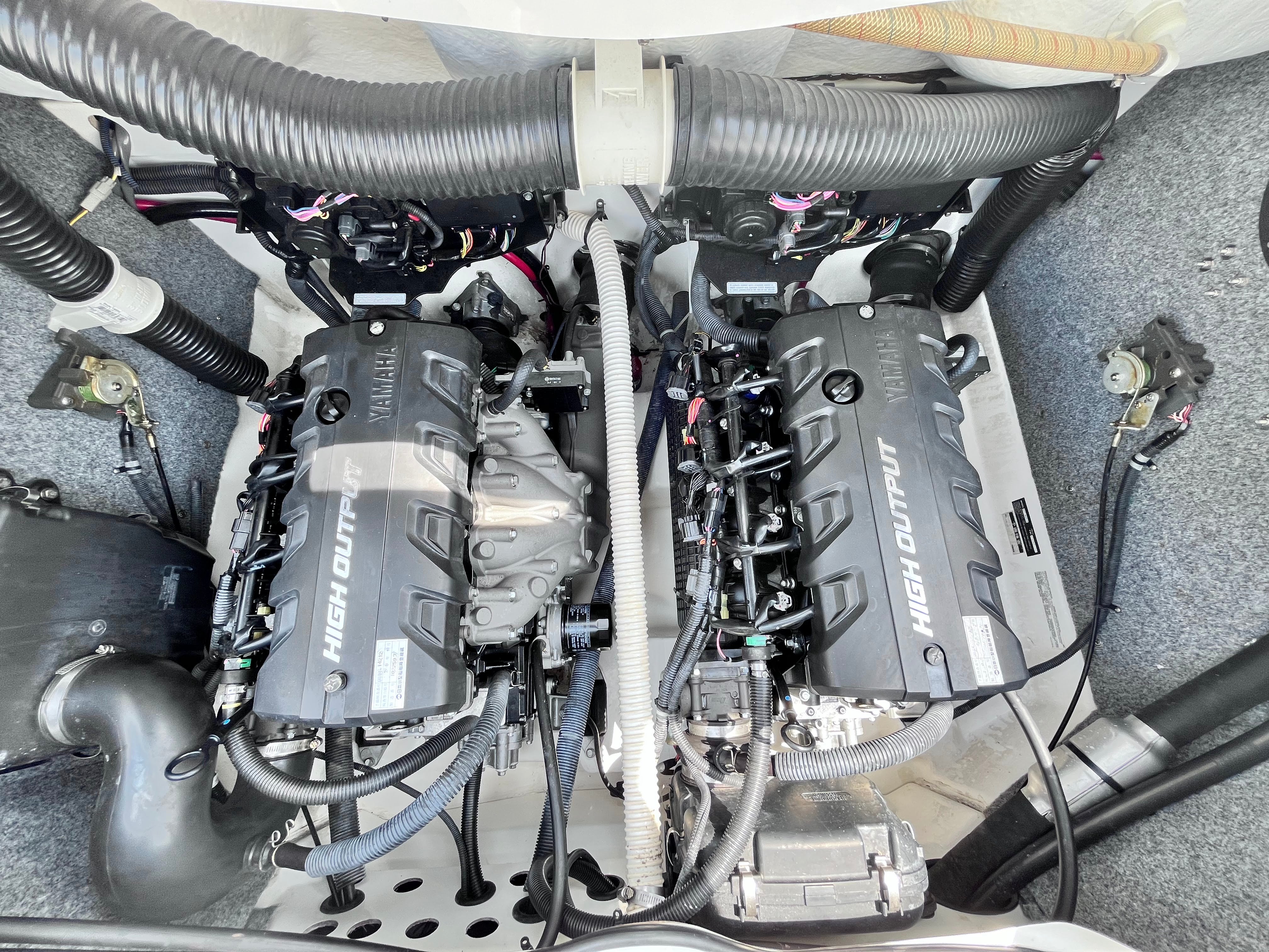 AR240 HighOutput '14 [Flexiteek & Thrust Vector]