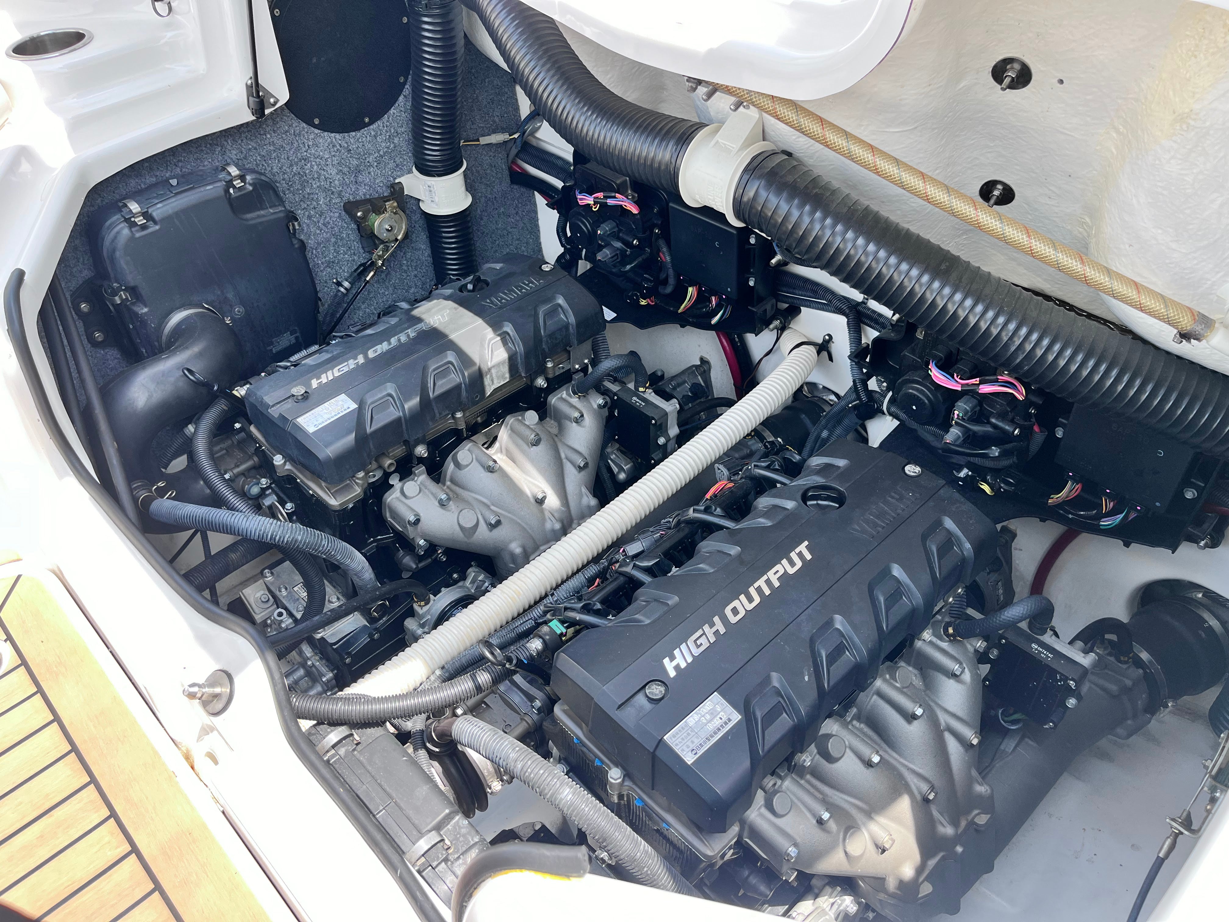 AR240 HighOutput '14 [Flexiteek & Thrust Vector]