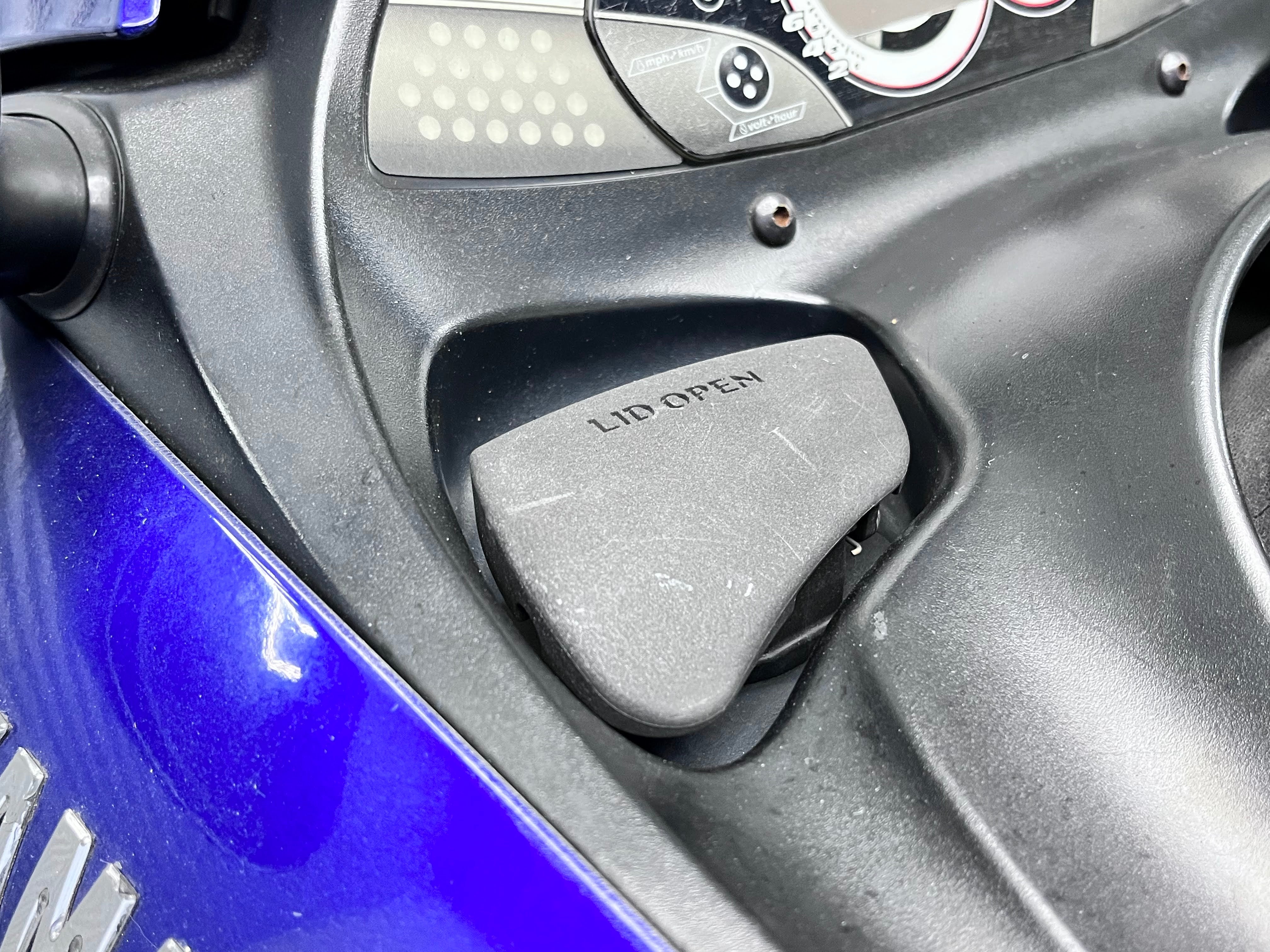 FX160 '04 218Hours MR-1 [Fresh water only use]