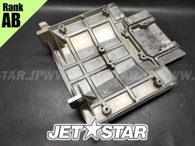 Used 59446-3758 COVER-JET PUMP  [K1744-15]