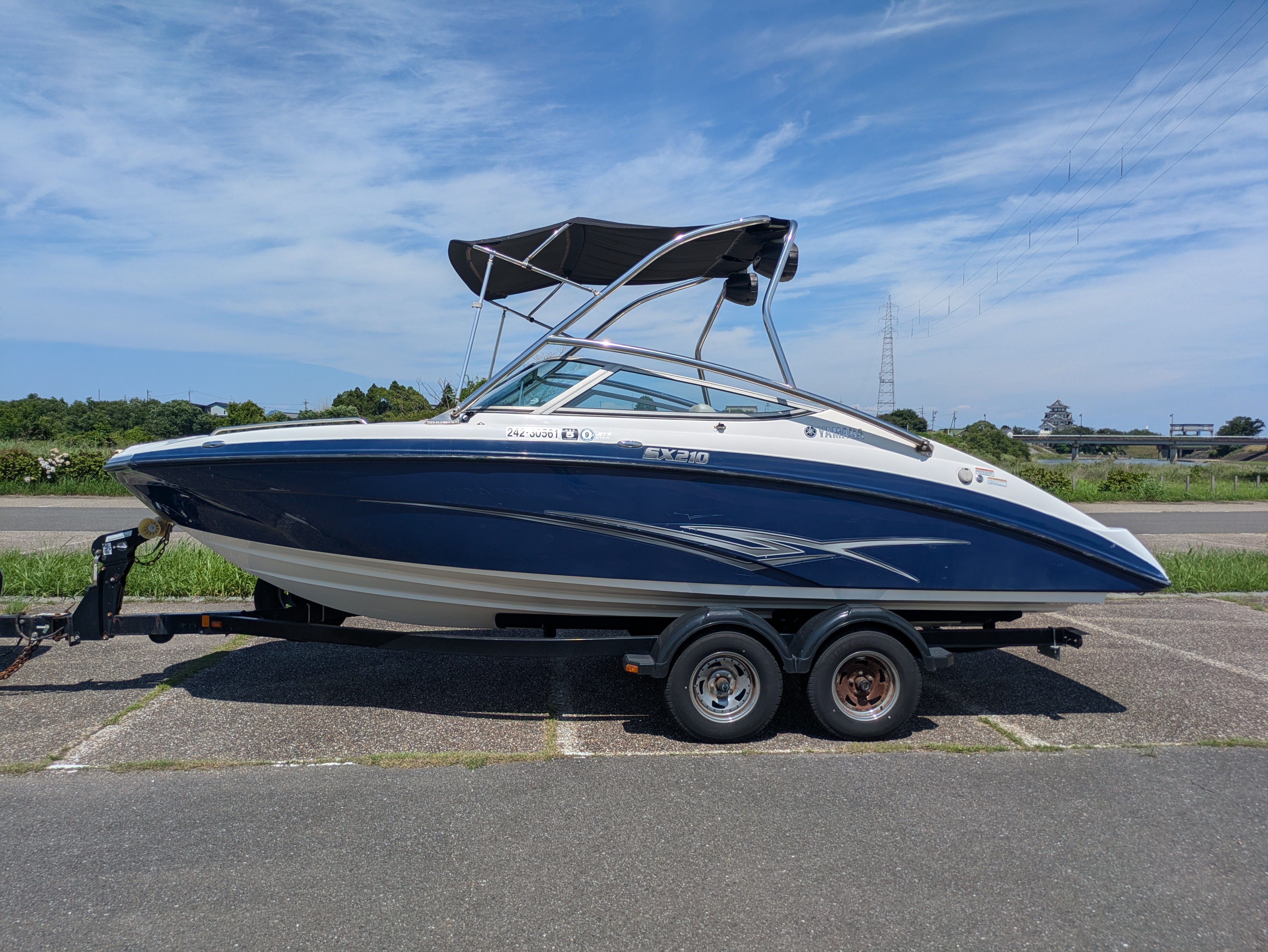 SX210 with Waketower '12 [Used]