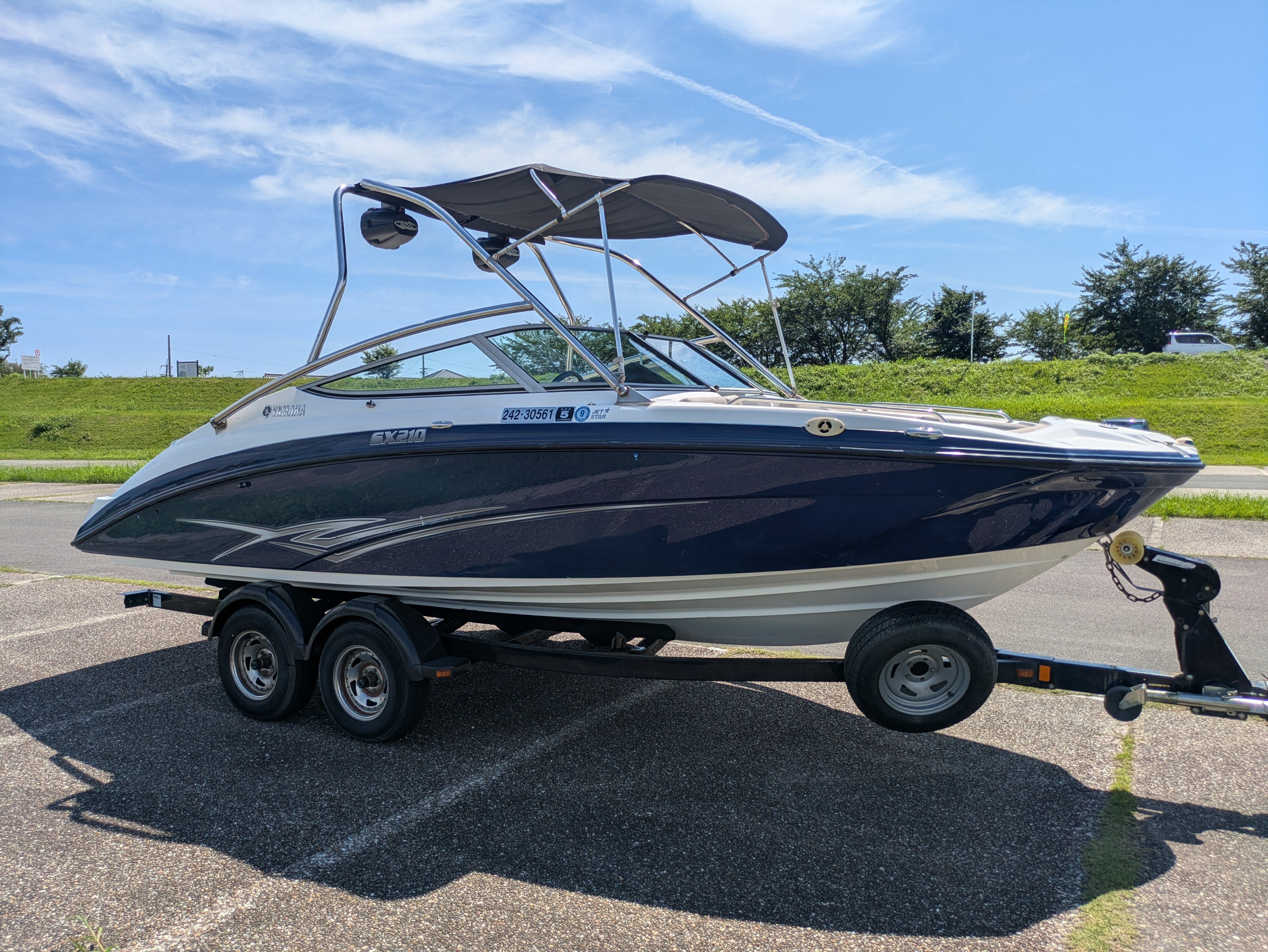 SX210 with Waketower '12 [Used]