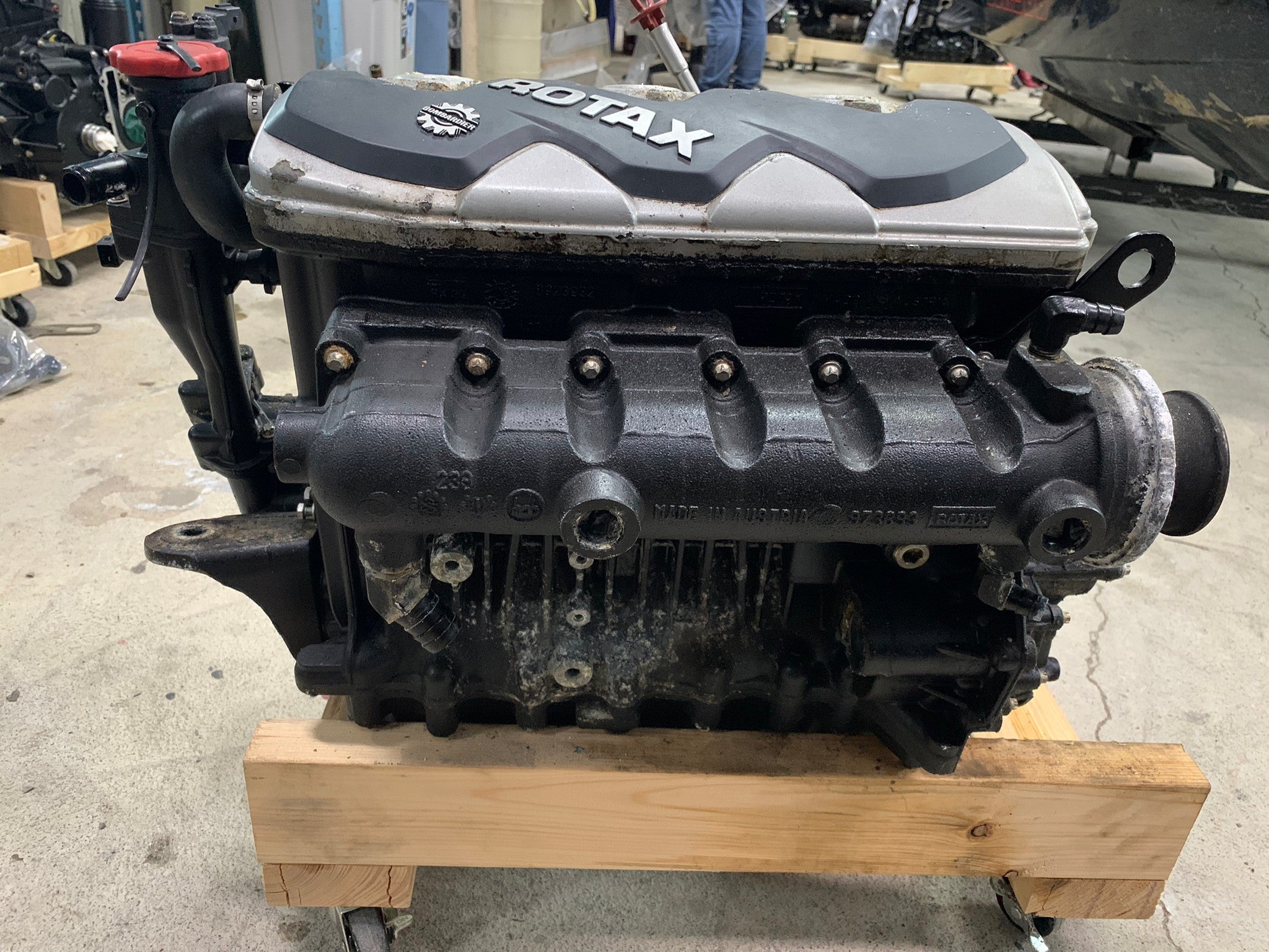 Used ENGINE GTX 4-TEC '04 [S5215-00]