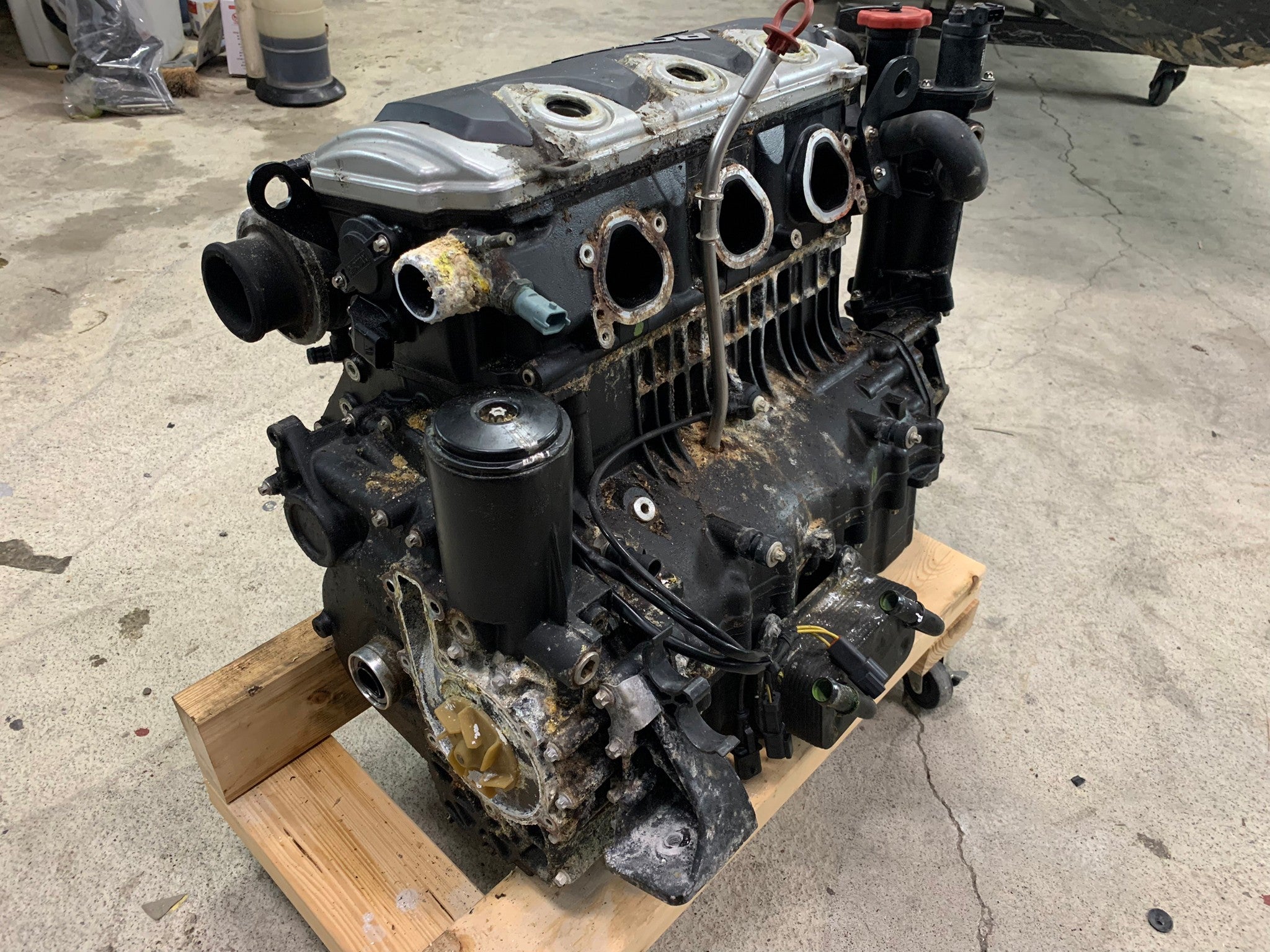 Used ENGINE GTX 4-TEC '04 [S5215-00]