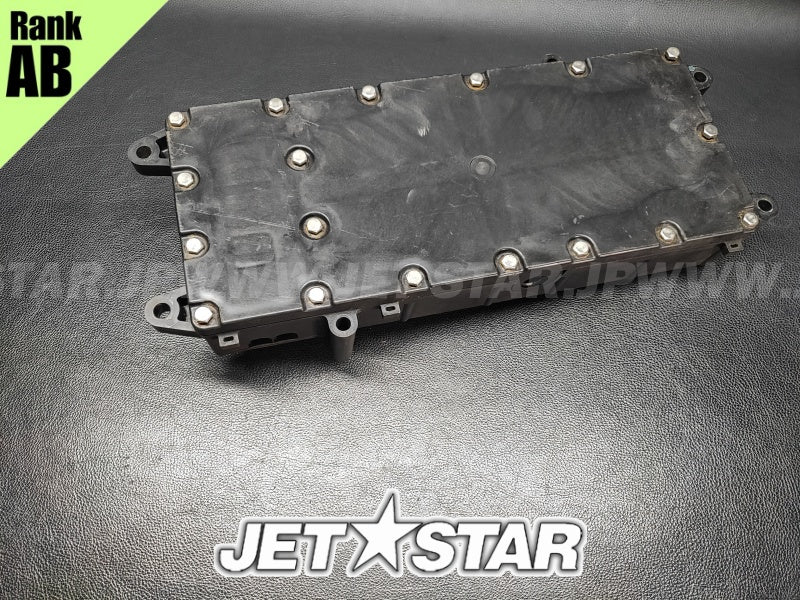 Used 60E-8552E-00-00 COVER, CASE [Y7487-49]