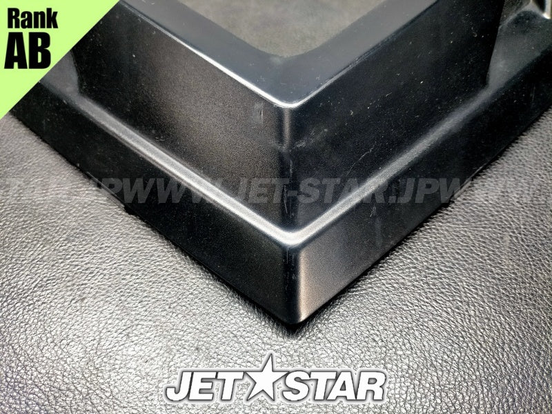 Used F3J-U510D-00-00 CENTER ORNAMENT ASSY [Y8974-30]