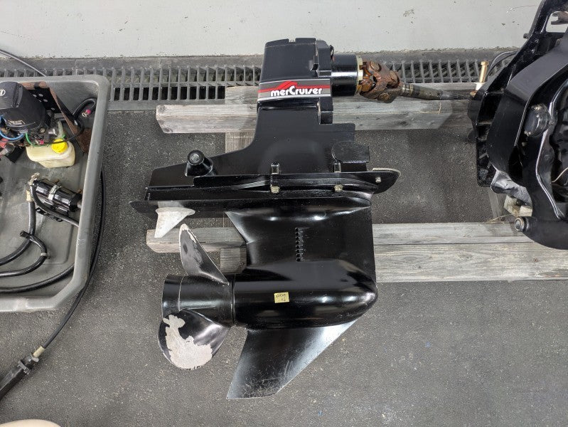 Mercruiser Alpha one drive super complete [Fresh water only use, Great condition] [X2505-06]