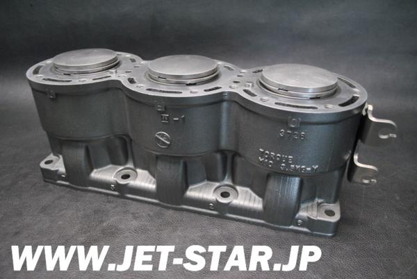 Used 11005-3726 CYLINDER-ENGINE [K047-048]