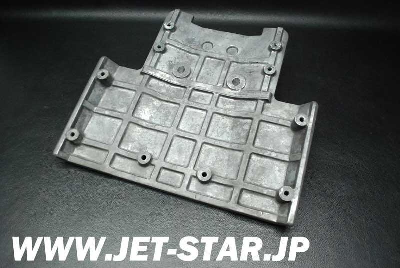 Used 59446-3749 COVER-JET PUMP [K064-038]