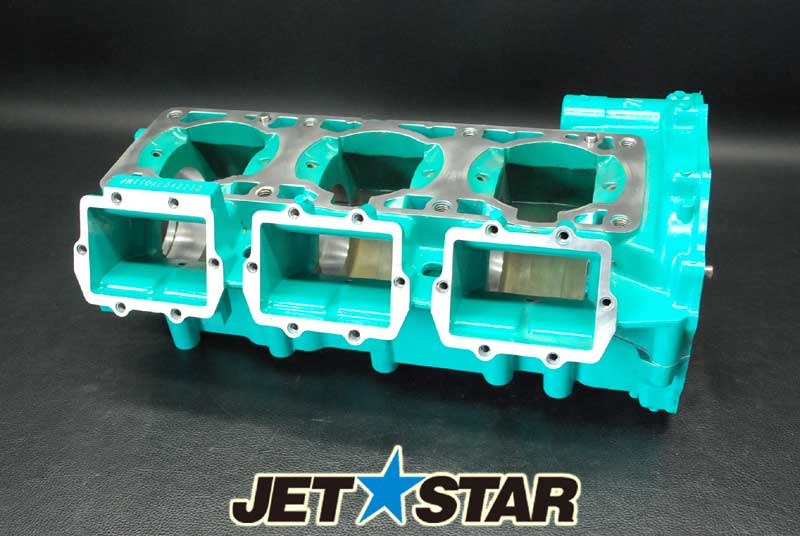 Used 14001-5362 SET-CRANKCASE [K108-106]