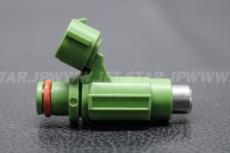 スペクター Used 49033-3708 NOZZLE-INJECTION [K1660-56]
