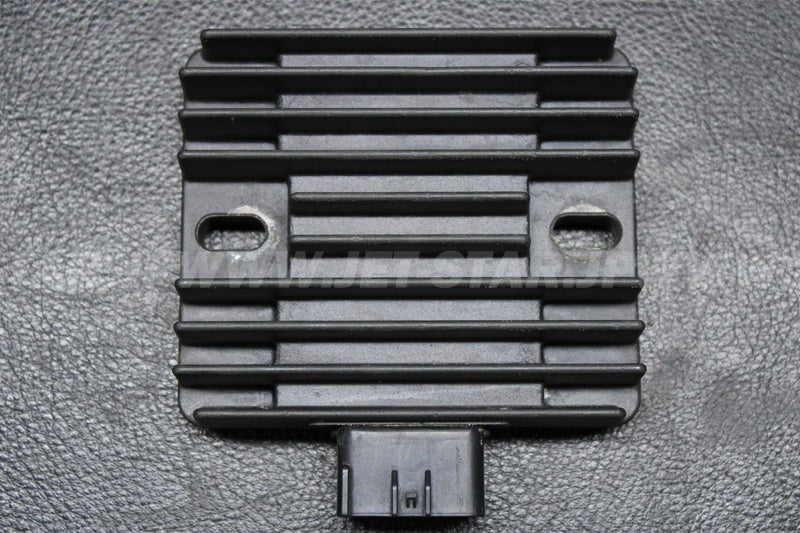 Used 21066-3718 REGULATOR-VOLTAGE  [K1806-11]