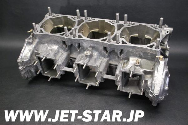 Used 14001-5377 SET-CRANKCASE (WITH DEFECT) [K492-033]