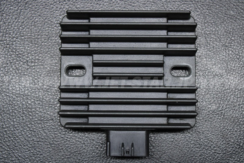 Used 21066-3718 REGULATOR-VOLTAGE  [K8069-10]