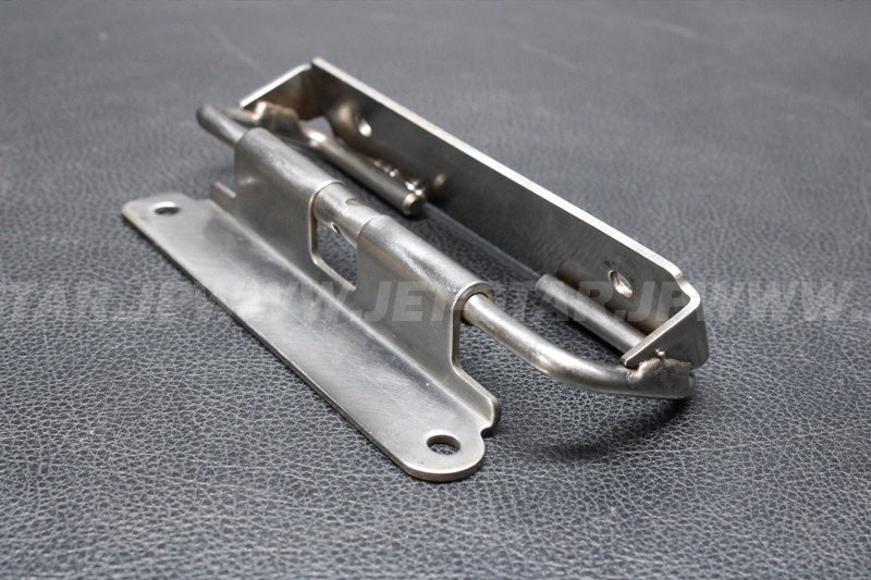 Used 53009-3725 HINGE,HATCH COVER  [K9517-22]