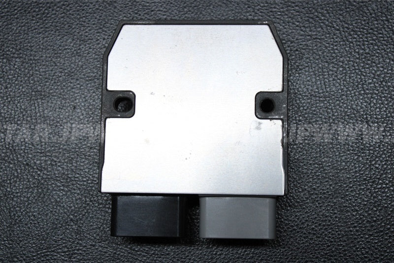 Used 710001103 VOLTAGE REGULATOR [S1169-10]