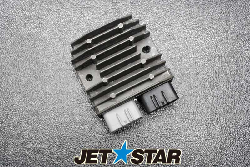 Used 710001103 VOLTAGE REGULATOR [S174-040]