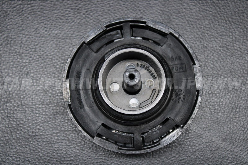 Used 275500710 FUEL TANK CAP [S3386-15]