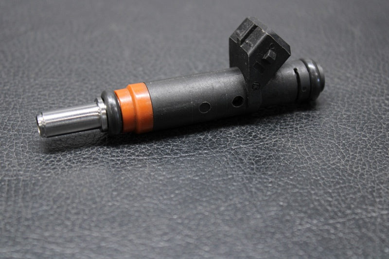 Used 420874520 INJECTOR [S8558-60]