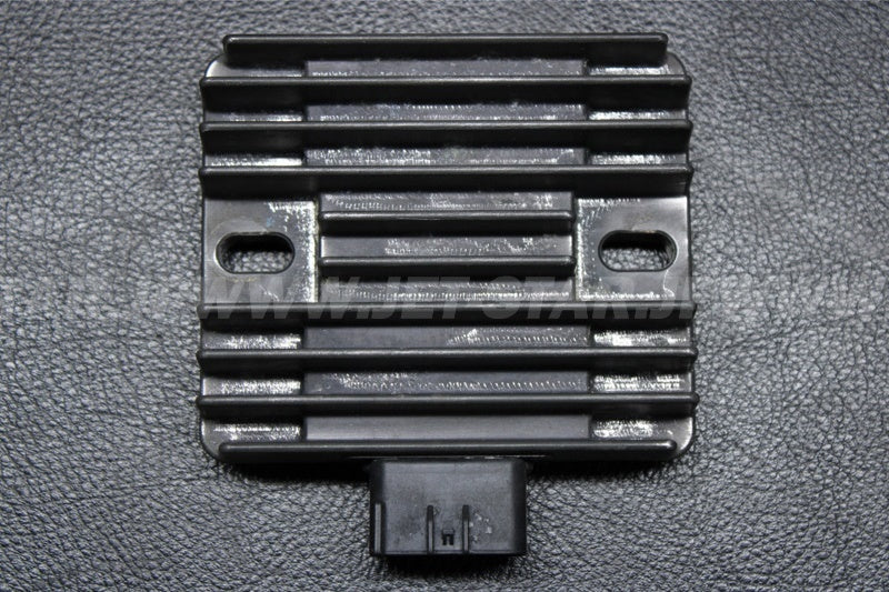 Used 21066-3718 REGULATOR-VOLTAGE  [X2209-11]