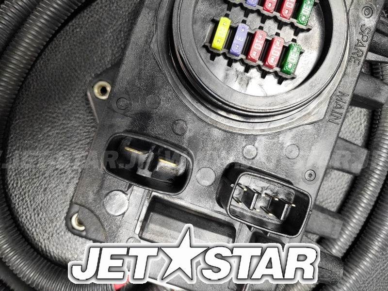 Used 6BH-82170-00-00 FUSE BOX ASSY [X2305-59]