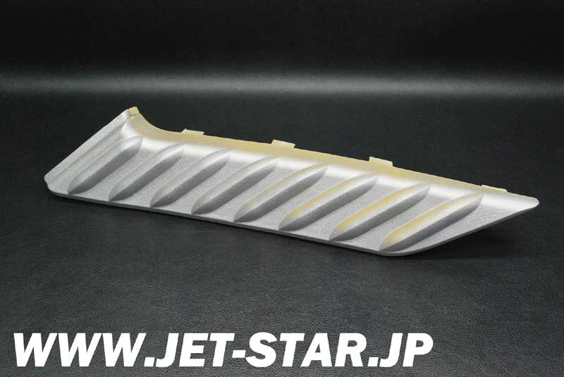 Used 269001292 LH KNEE PAD [X709-022]