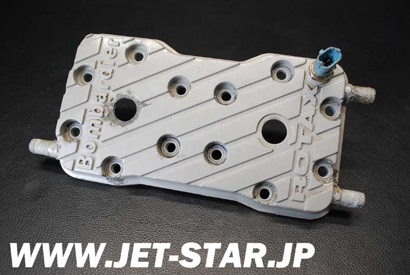 Used 420923316 CYLINDER HEAD COVER [X901-079]